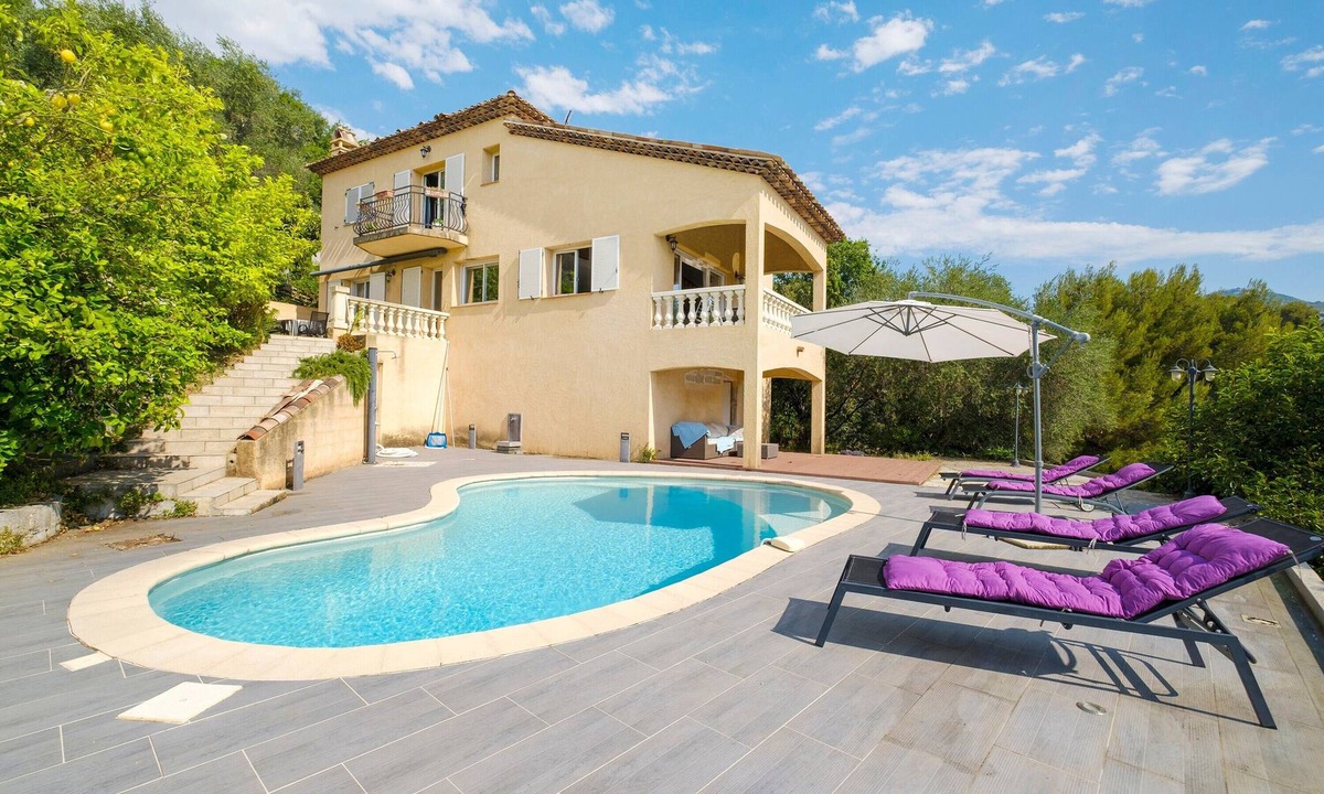 Le Ray Villa | Villa 'Chez Dominique' with Sea View, Private Pool and Wi-Fi