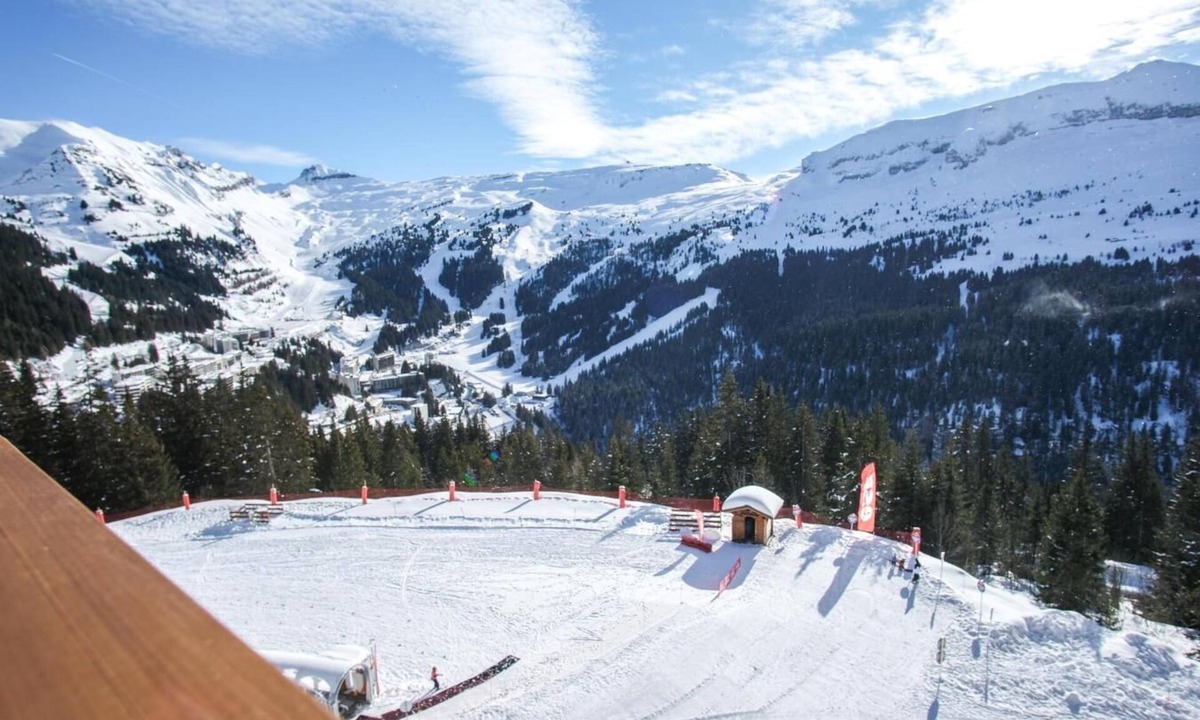 Flaine Hotel | Wifi, view mountain, fitness, swimming pool, sauna, hammam, tv, ski locker, 18-24m², Flaine