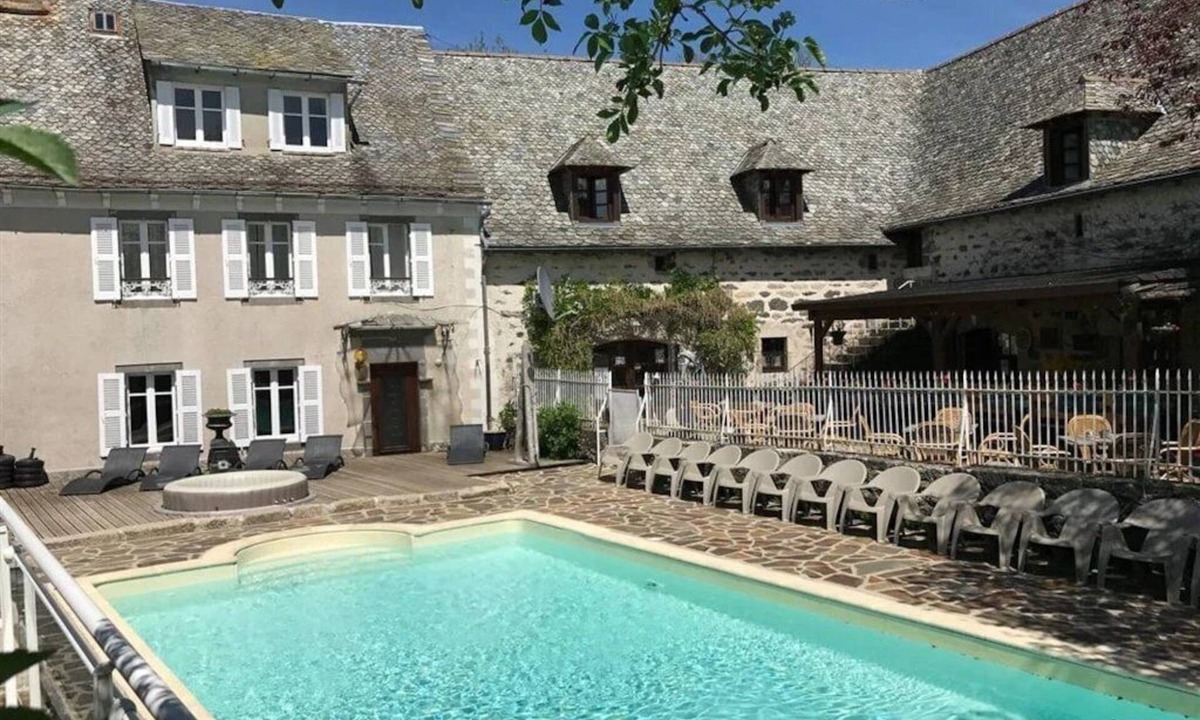 Graissac House | ZEcamping 3 étoiles piscine animations locatif 38m2 6 pers
