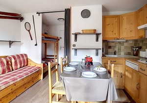 2-room apartment, ski-in/ski-out, balcony, 4 people