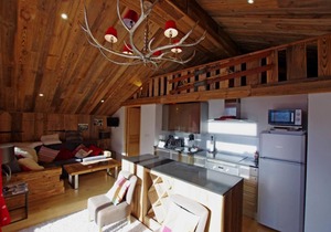200m from resort center, 4th floor, balcony, tv, ski locker, 61m², Champagny-en-Vanoise