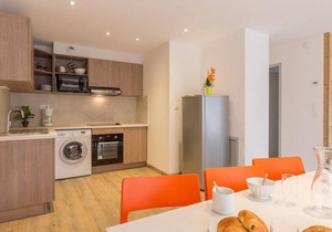 200m from resort center, balcony, tv, ski locker, 84m², Serre Chevalier