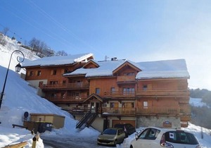 2nd floor, balcony, tv, ski locker, 45m², Valloire