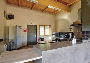 Chalet in the Madeleine Mountains with terrace, pets allowed
