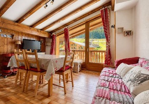 Cozy apartment at the foot of the slopes with parking and pets allowed