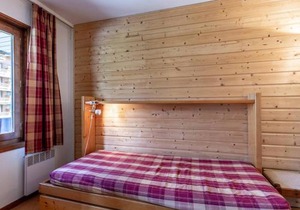 Studio rénové avec balcon à Méribel, idéal pour vacances ski - FR-1-355-76