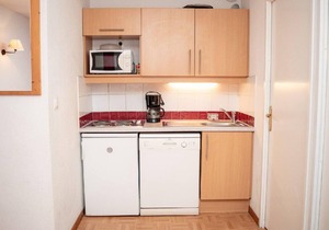 Wifi, 2nd floor, swimming pool, balcony, fireplace or stove, parking, tv, ski locker, 39m²