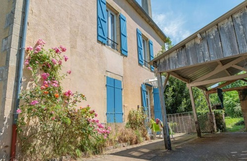 Saint-Honore-les-Bains Apartment | 1 Bedroom Apartment in Saint-HonorÃ©-les-Bains