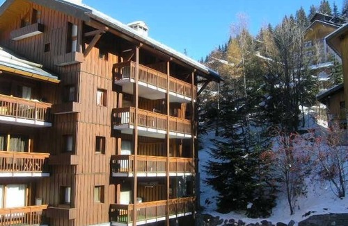 Meribel Centre Apartment | 100m from resort center, 6th floor, swimming pool, tv, ski locker, 50m², Méribel