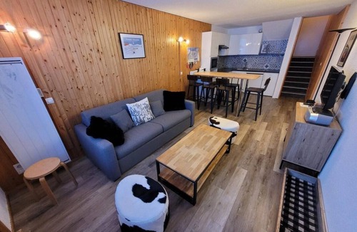 Plagne Villages Apartment | 100m from shops, 1st floor, view ski slopes, terrace, tv, 40m², La Plagne