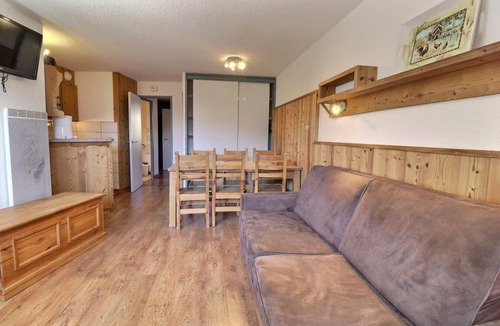 La Perriere Apartment | 150m from resort center, 1st floor, balcony, ski locker, 41m², La Tania