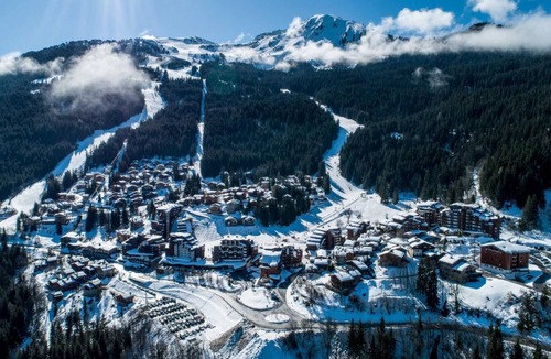 La Perriere Apartment | 150m from resort center, 3rd floor, balcony, ski locker, 40m², La Tania
