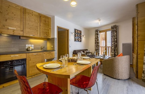 Les Brevieres Apartment | 150m from resort center, fitness, swimming pool, sauna, hammam, balcony, tv, 50m², Tignes