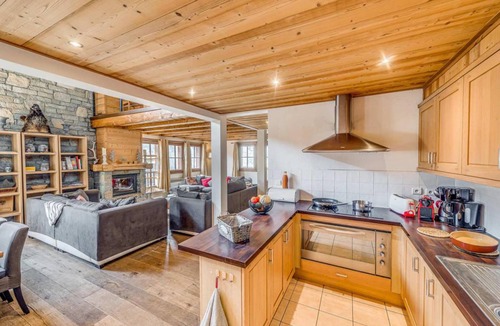 Les Brevieres Ski Chalet | 170 m² Chalet ∙ 6 bedrooms ∙ 12 guests