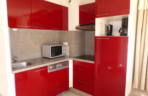 Saint-Gervais-les-Bains Apartment | 1st floor, swimming pool, balcony, parking, tv, ski locker, 42m², Saint Gervais