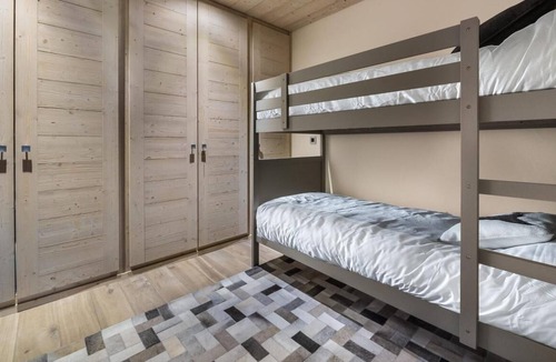 Le Cret Apartment | 1st floor, terrace, balcony, parking, tv, ski locker, 110m², Val d'Isère