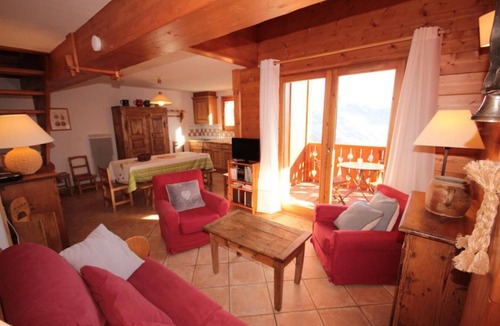 Bisanne 1500 Apartment | 1st floor, view panoramic, balcony, tv, ski locker, 77m², Les Saisies