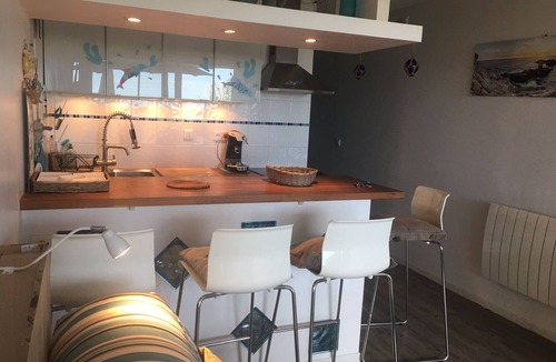 Frontignan Apartment | 2 bedroom apartment on the Frontignan Beach, first line