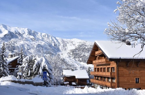Meribel Apartment | 2-Room Apartment, Cabin, Balcony, Near Slopes, 6 Pers