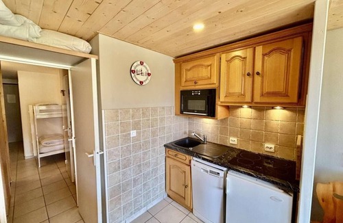 Bergers Apartment | 210m from shops, Ground floor, balcony, tv, ski locker, 30m², Alpe d'Huez