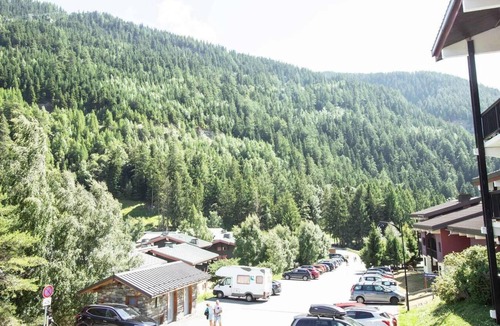 Villarodin-Bourget Apartment | 240m from resort center, 2nd floor, view ski slopes, balcony, parking, tv, ski locker, 30m²