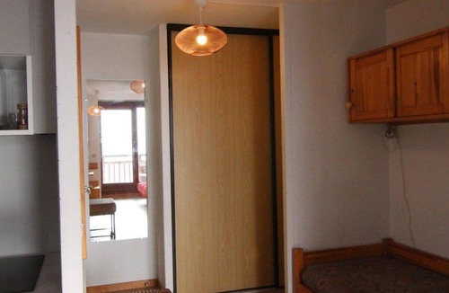 Eclose-Ouest Apartment | 250m from shops, 1st floor, balcony, tv, 31m², Alpe d'Huez