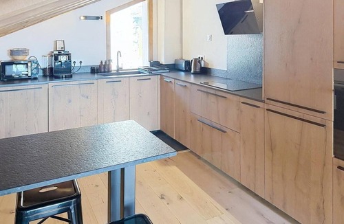 Les Eucherts Apartment | 250m from shops, balcony, fireplace or stove, parking, ski locker, 143m², La Rosière