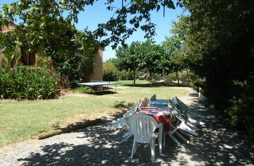 Elne Apartment | 2km mer 2ch trés grand jardin campagne wifi parking 4 pers sur demande animaux