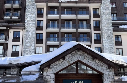 Val Claret Hotel | 3 Adult Classic Room with Balcony