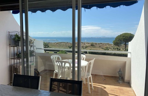 Le Grau-Du-Roi Apartment | 3-room air-conditioned apartment with parking in Port Camargue