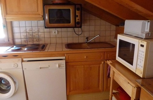 Saint-Gervais-les-Bains Apartment | 3-room apartment for 7 people near lifts, pets allowed, parking