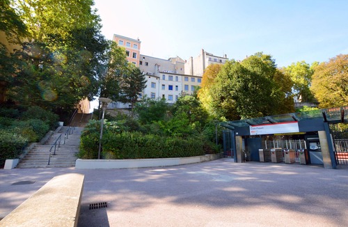 Croix Rousse Apartment | 43 sqm 1 BR apt, quiet & bright next to the Opera