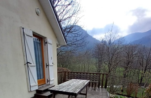 Saint-Jacques-des-Blats House | 4kms from the Super Lioran resort. Auvergne Cantal
