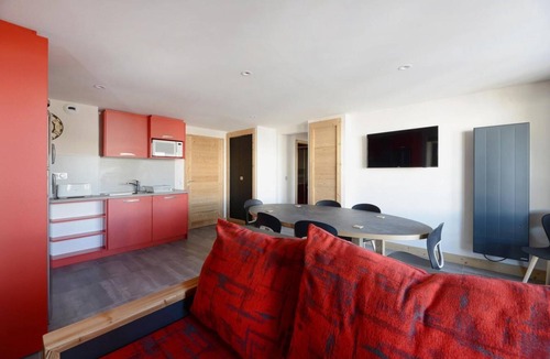 Bellentre Apartment | 4th floor, balcony, tv, ski locker, 63m², Montchavin La Plagne
