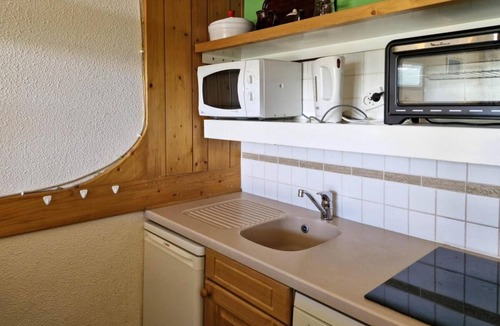 Arc-1800 Apartment | 50m from resort center, 16th floor, view valley, tv, 29m², Les Arcs