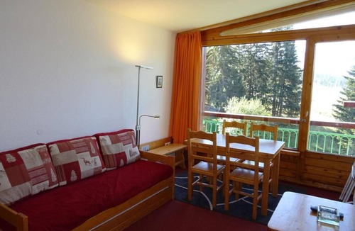 Arc-1800 Apartment | 50m from resort center, 16th floor, view resort, tv, 29m², Les Arcs