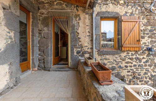 Mareugheol House | 63g63561 - Mareugheol