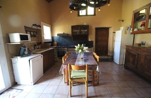 Avene Apartment | 70 m² accommodation with every comfort and terrace in a stone house