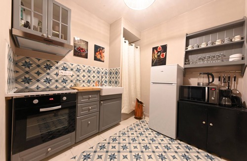 Mazerolles-du-Razes Apartment | A peaceful family retreat surrounded by nature: 4-bedroom apartment