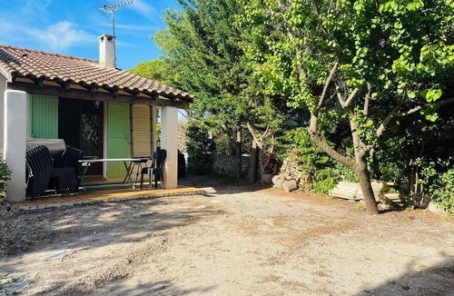 Saint-Cannat House | A quiet family home between Aix-en-Provence and the Luberon in Saint-Cannat
