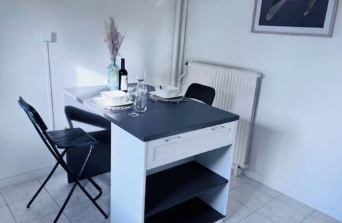 Communay House | Accommodation - Communay guest house.