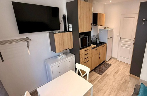Mont-Dore Apartment | Alpine sanctuary by the market lane