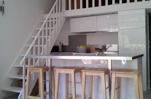 Bandol Apartment | Apartment feet in the water, luxury residence in the countryside