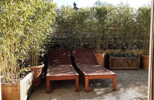 Cahors Apartment | Apartment in very quiet residence with swimming pool and park