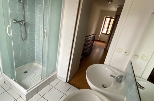 Pontgibaud Apartment | Apartment 'Jusqu'a 8 Couchages' with Private Terrace and Shared Garden
