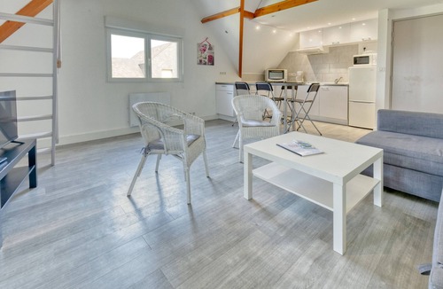 Pornichet Apartment | Apartment "La Dune de Sable - Baguenaud" near the sea with Wi-Fi