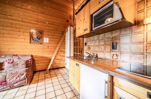 Chatel Apartment | Apartment 'Le Chamois D'Argent - 6-7 People' with Mountain View, Balcony and Wi-Fi