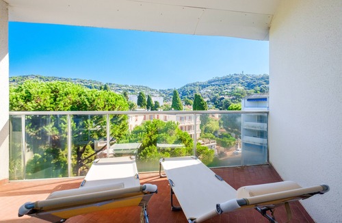 California - Pezou Apartment | Apartment 'Sea and Sky 6 Personnes' with Mountain View, Private Terrace and Air Conditioning