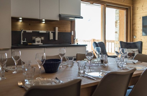 La Toussuire Apartment | Apartment with large terrace on the slopes - up to 8 guests