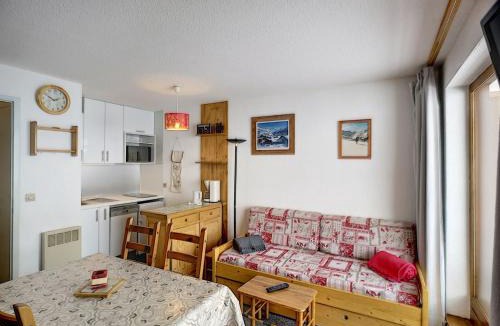 Les Bruyeres Apartment | Appartement 2 pièces 4 pers, ski aux pieds, Les Menuires, parking gratuit - FR-1-178-345